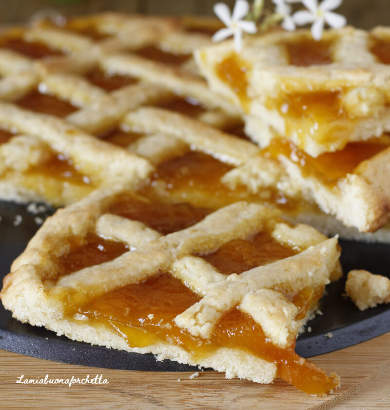 crostata con pasta frolla alle mandorle