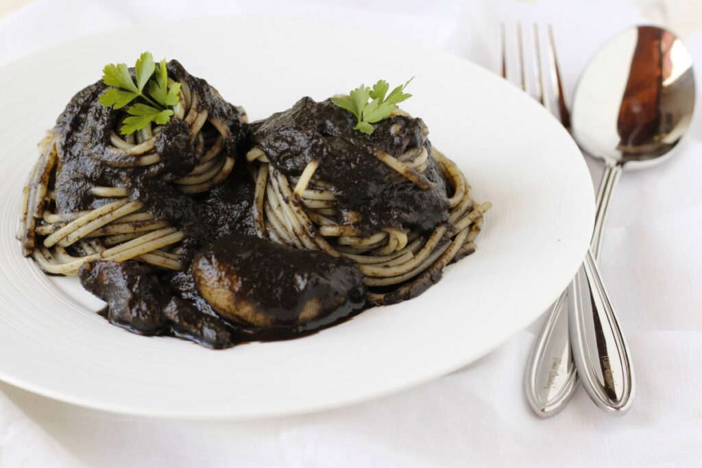 spaghetti al nero di seppia