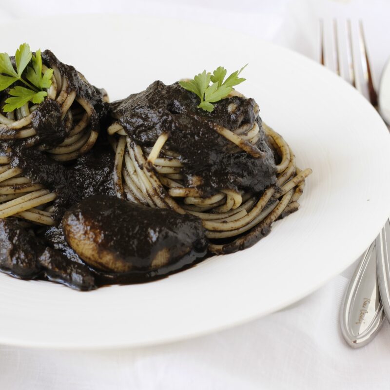 spaghetti al nero di seppia