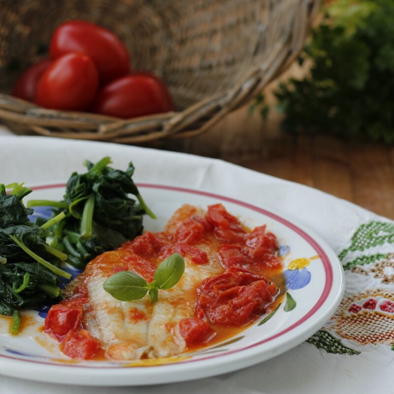 filetto di platessa con pomodorini