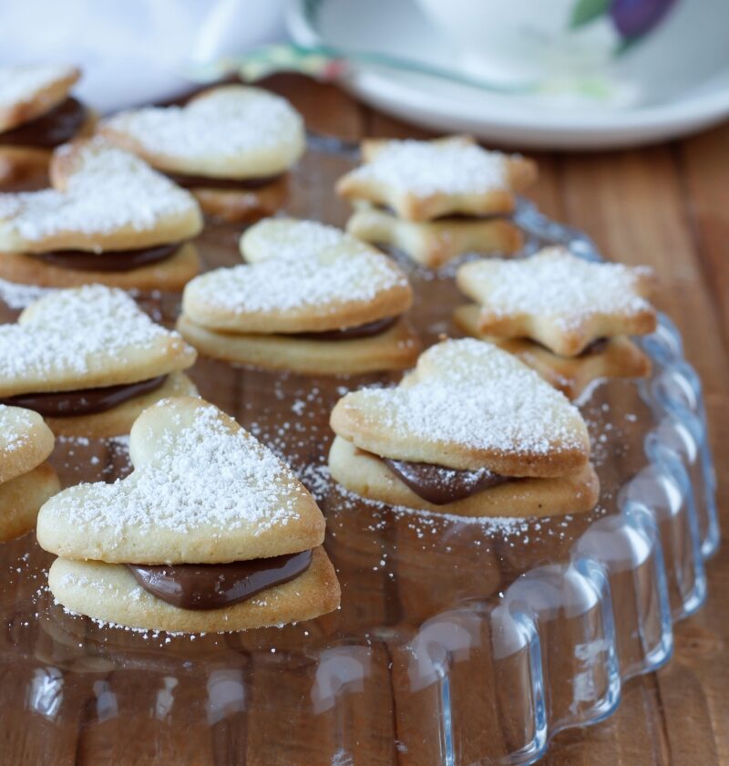 biscotti di pasta sablée con nutella