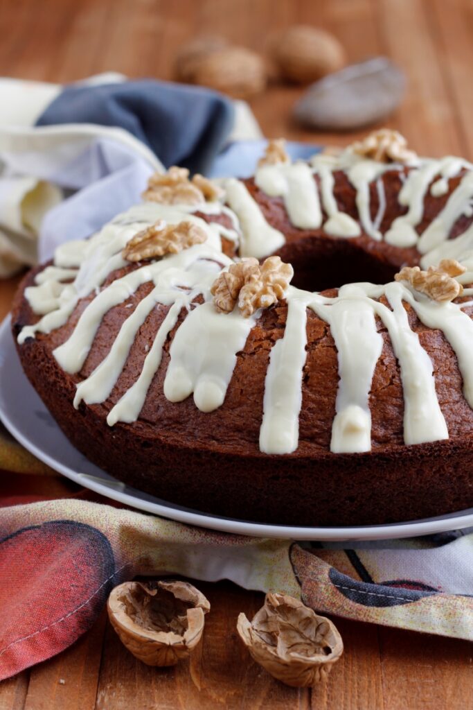 ciambella noci e cioccolato bianco