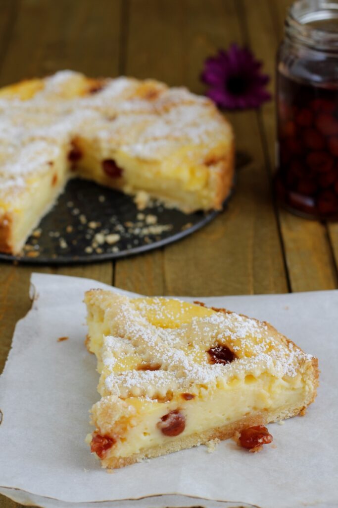 crostata crema pasticcera e amarene