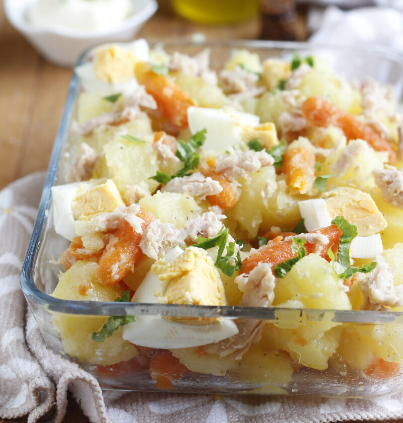 insalata di patate con tonno e uova