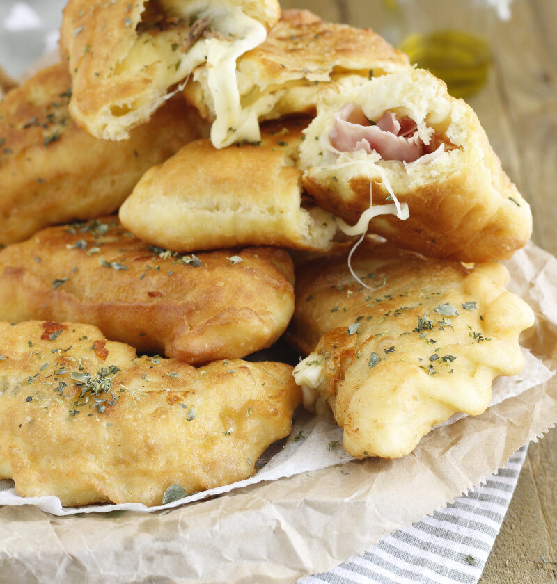 panzerotti siciliani fritti