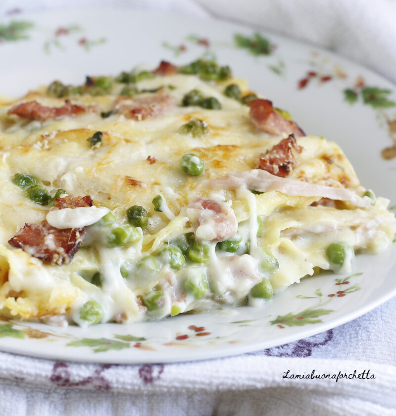 lasagne prosciutto piselli e besciamella