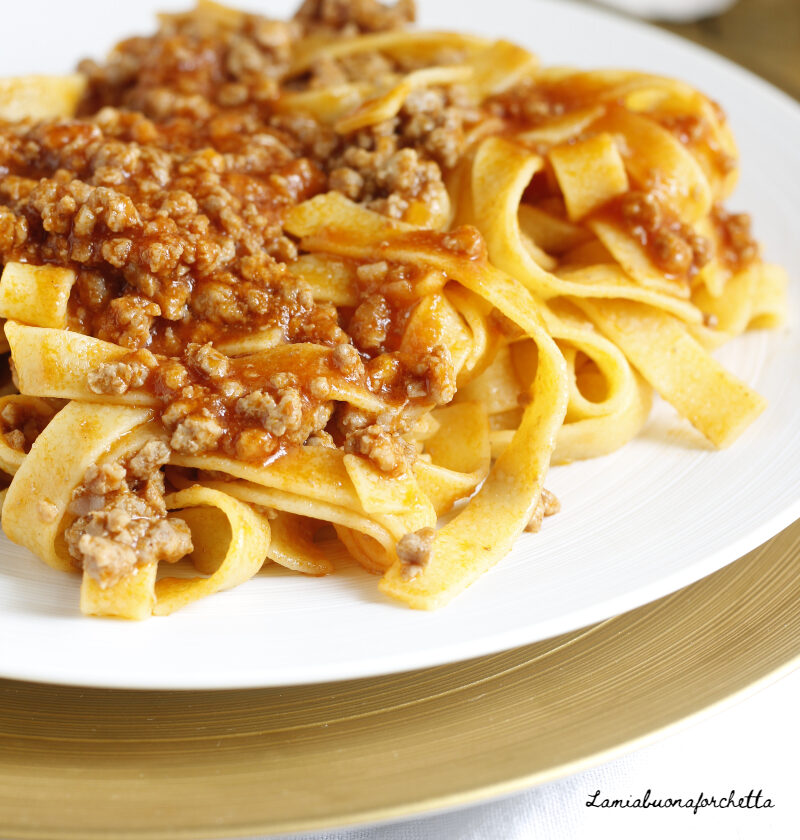 tagliatelle al ragù