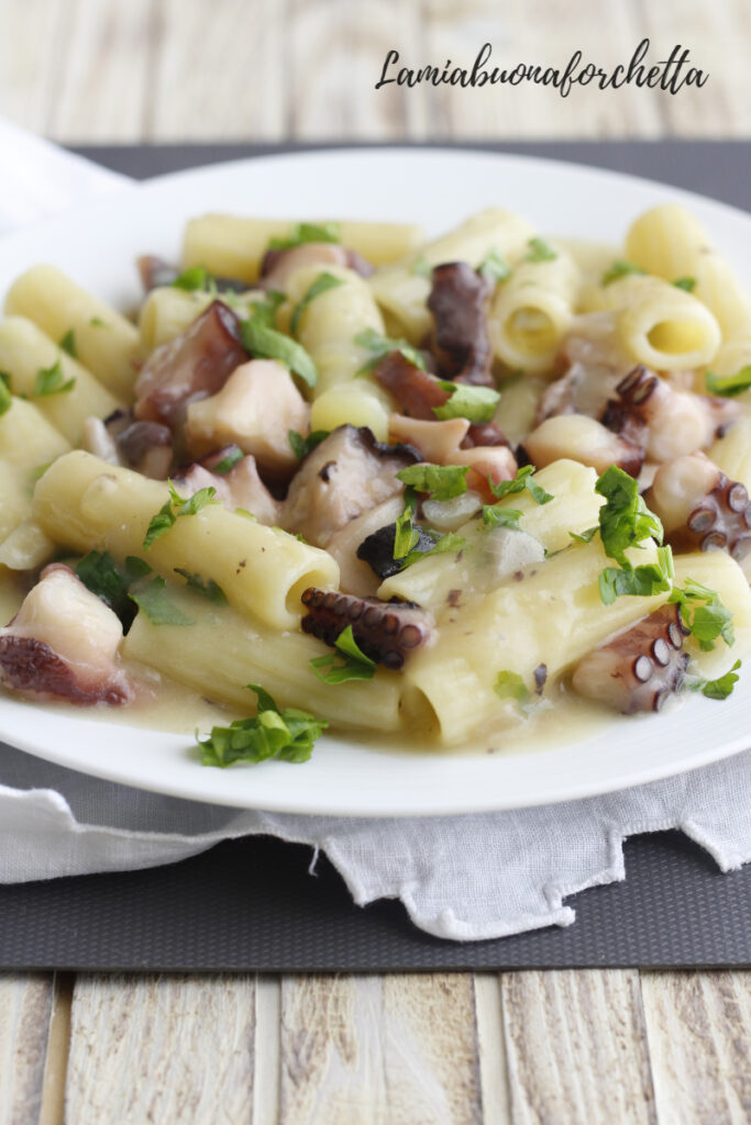 pasta con crema di patate e polipo